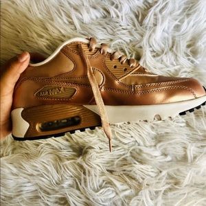 Metallic nikes